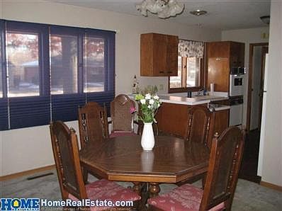 5th image of 2419 S 36th St