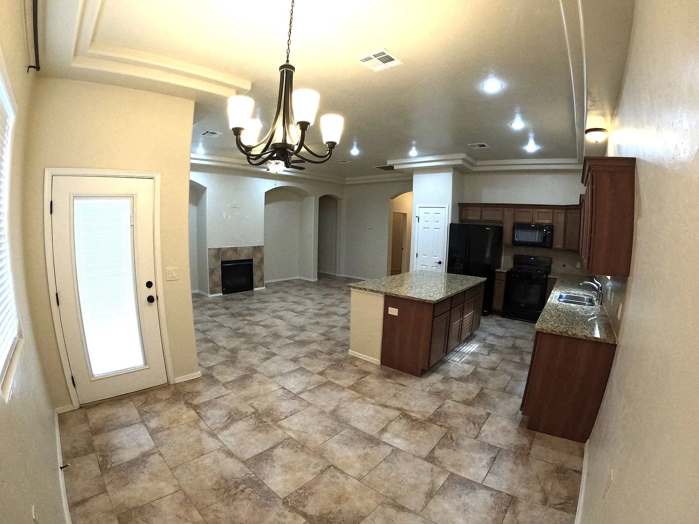 4071 Somerset — Photo 3