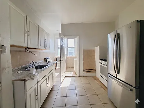 49 Saint Pauls Ave #2E Photo 1
