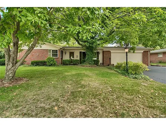 115 High Forest Dr photo 1