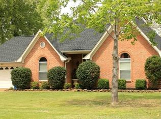 8850 Bell Forrest Dr, Olive Branch, MS 38654