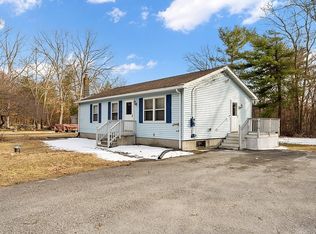 16 Campbell St, Webster, MA 01570