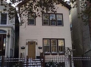 1129 W Wolfram St #2, Chicago, IL 60657