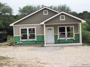 1585 Canyon Shrs, Canyon Lake, TX 78133