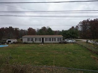 24 Hartman Ct NE, Palmyra, IN 47164