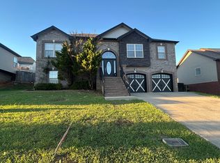 1109 Stillwood Dr, Clarksville, TN 37042