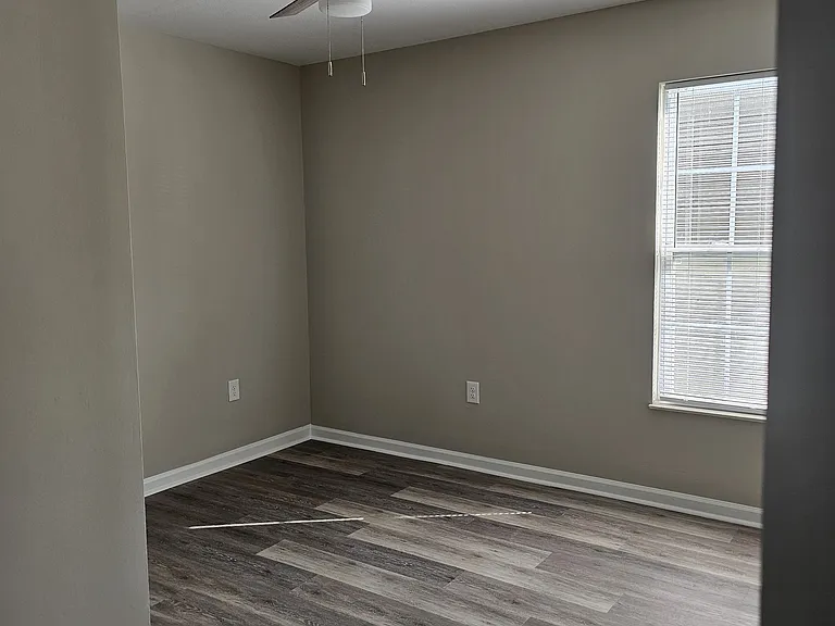 Grayson Apartments — Photo 10