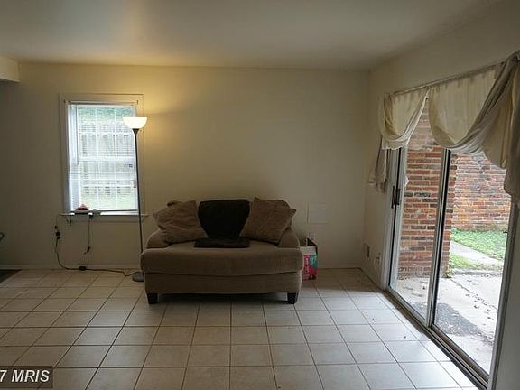 4th image of 2919 Wren Ct
