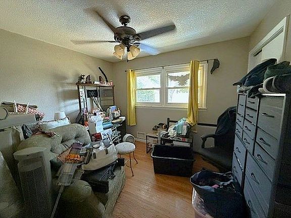 5th image of 910 W Rita St