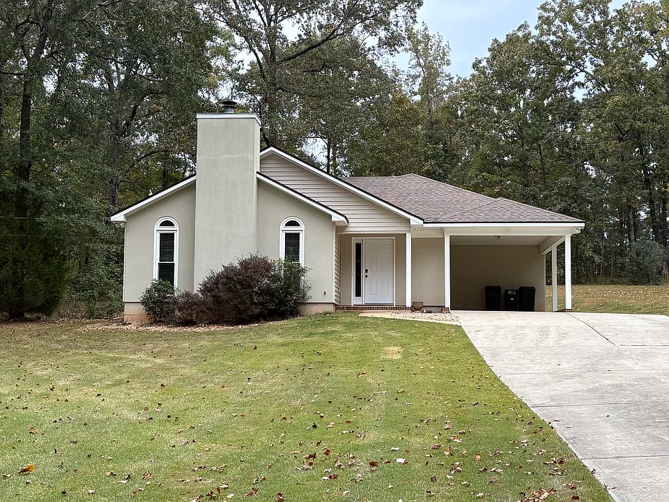 122 Dogwood Ln W