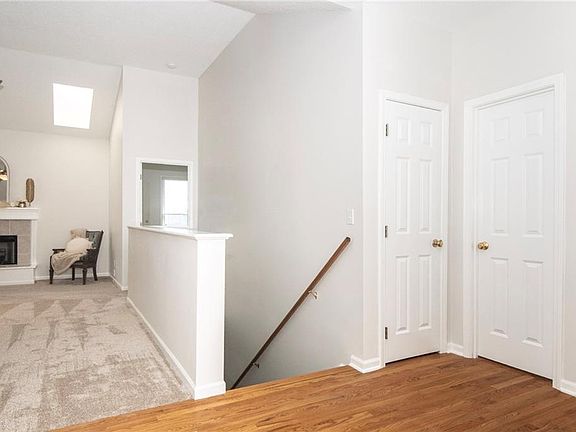 4th image of 12831 Cambridge Rd