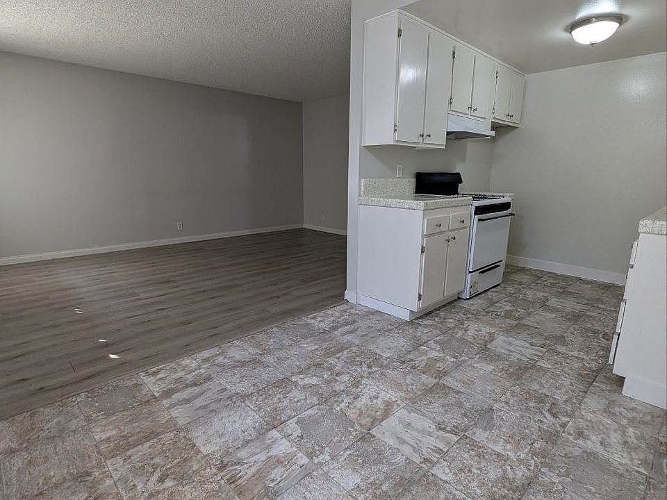 1st image of 1135 W I St APT 1