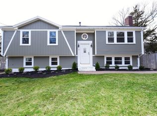 8 Liberty Rd, Marshfield, MA 02050