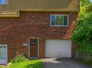 1435 Hillsboro St, Pittsburgh, PA 15204