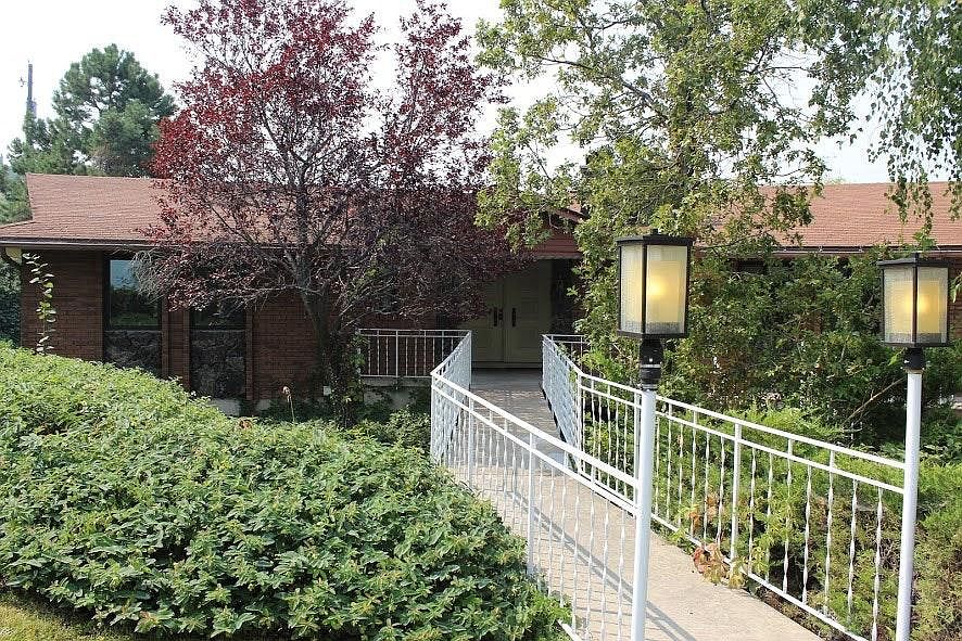 Main entrance street walkway