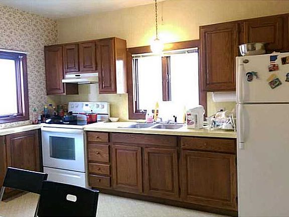 4th image of 59 Lyman Ave