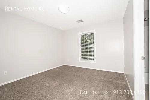 15715 Beverly St — Photo 25