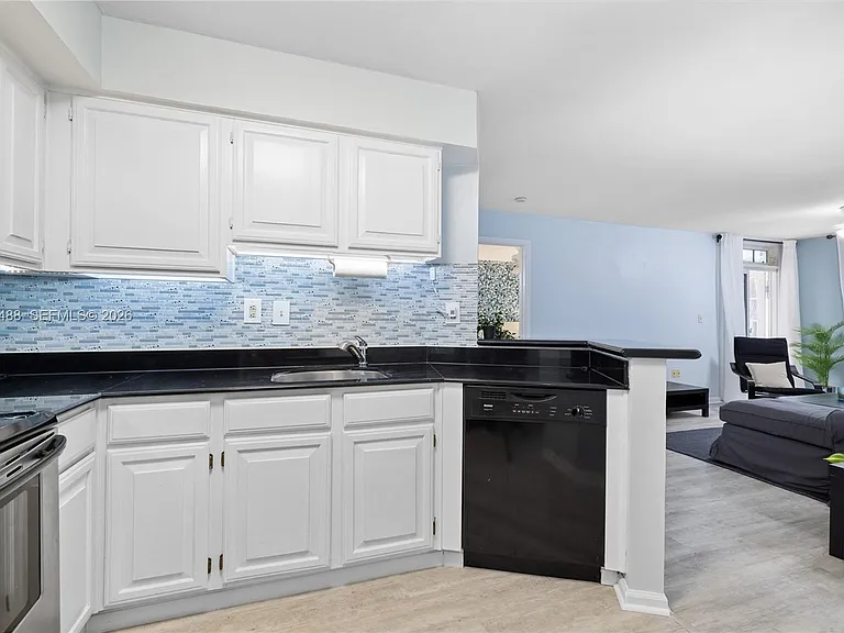 1280 S Alhambra Cir #2102 — Photo 8