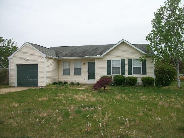 1st image of 7 Dasher Ave