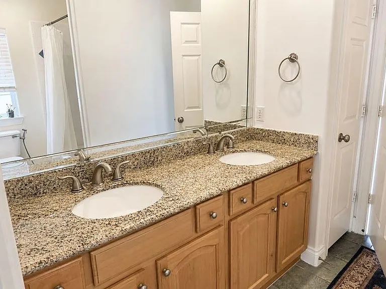 5622 Dolores St — Photo 18