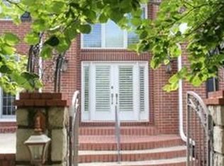 14812 Bond St, Overland Park, KS 66221