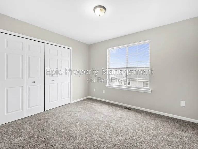 Towne Center Flats — Photo 38