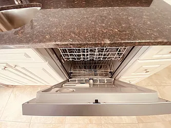 Rented by Silverstein Collection LLC 