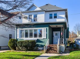 22 Holland Ave, Floral Park, NY 11001