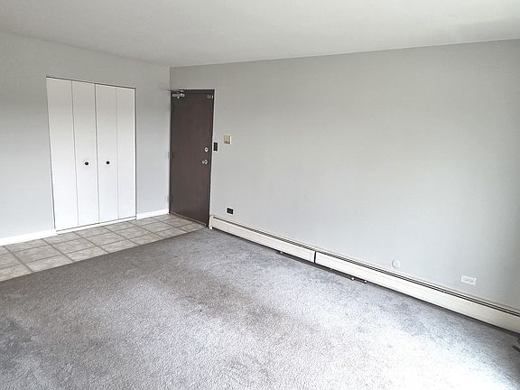 3rd image of 212 Shorewood Dr APT 2D