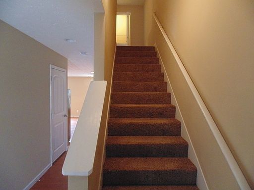 3rd image of 648 Stowe Ct #B