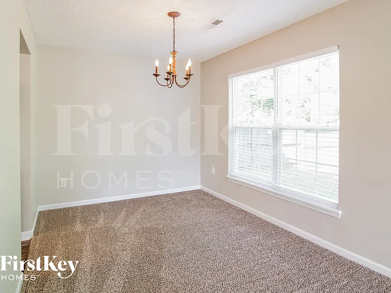 335 Seneca River Dr — Photo 5