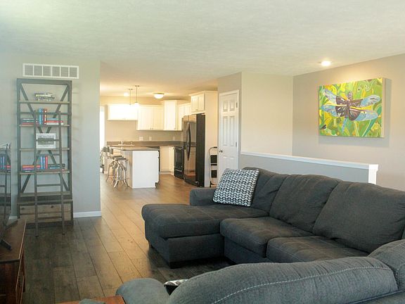 5th image of 5634 Sandalwood Ct