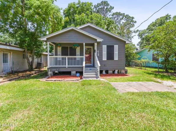 628 Gertrude Dr, Saint Martinville, LA 70582
