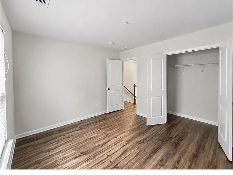 3432 Castleberry Village Cir — Photo 16