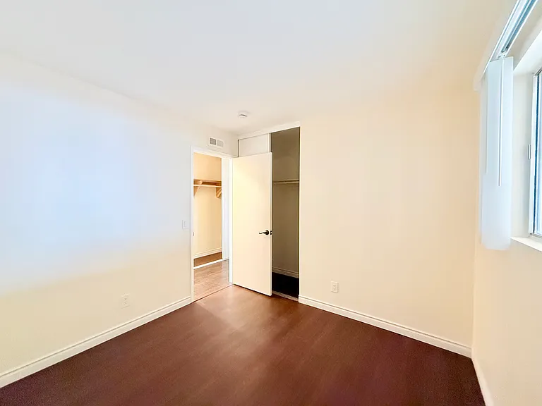 5775 Altamont Dr — Photo 11