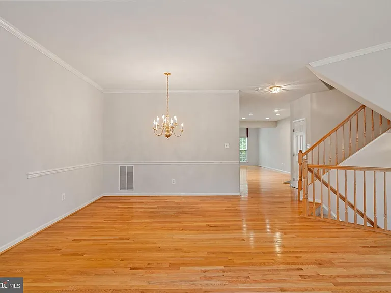 13280 Maple Creek Ln — Photo 7
