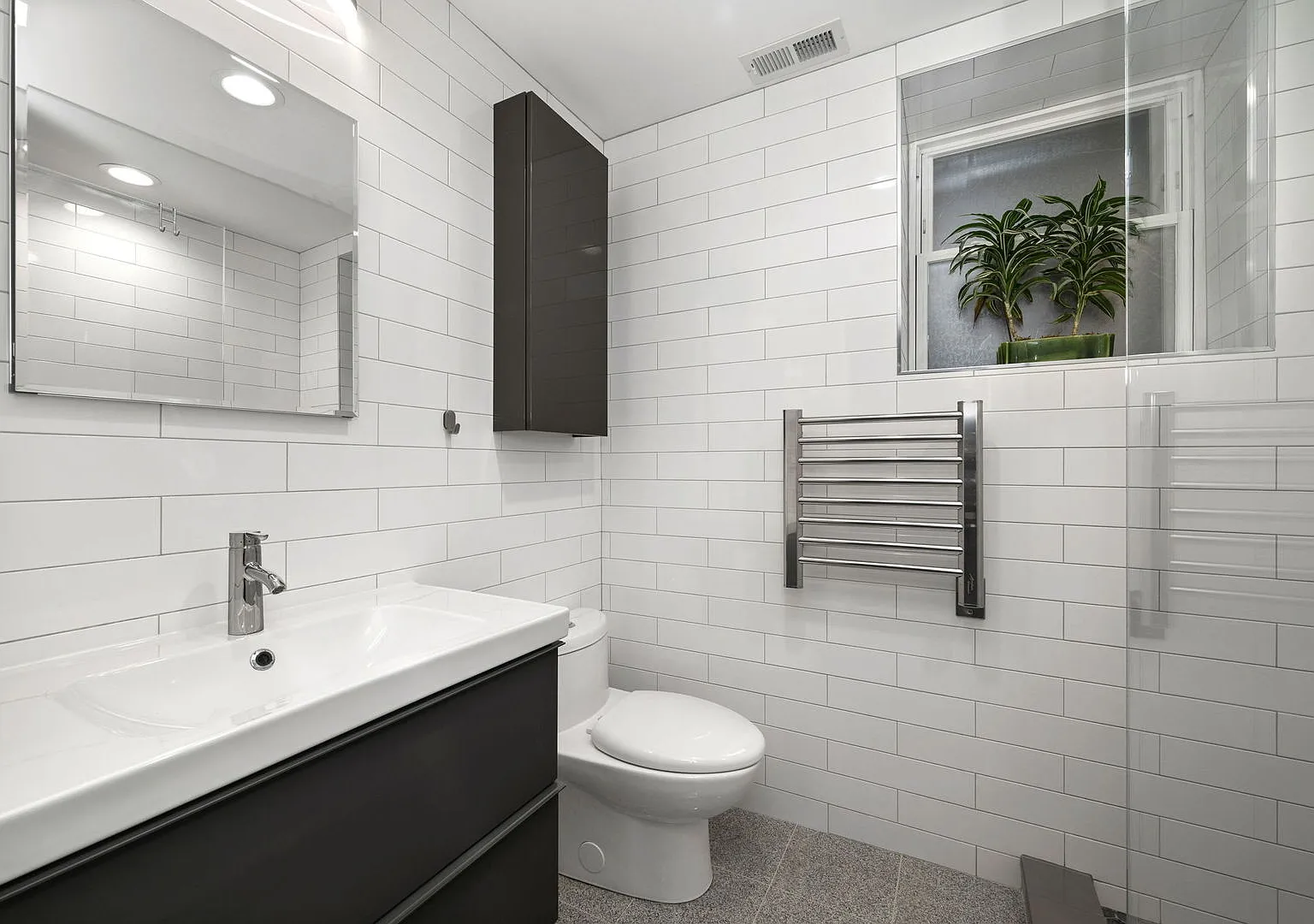 2 bed, 1.0 bath, 900 sqft, $2,899 — Photo 4