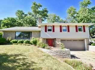 313 W Ivy Ln, Peoria, IL 61614