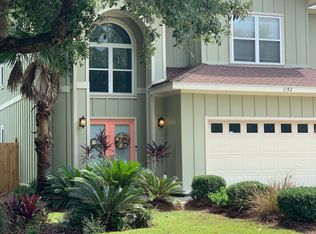 7152 Lake View Dr, Gulf Shores, AL 36542