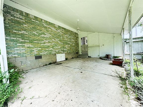 4th image of 2529 High St