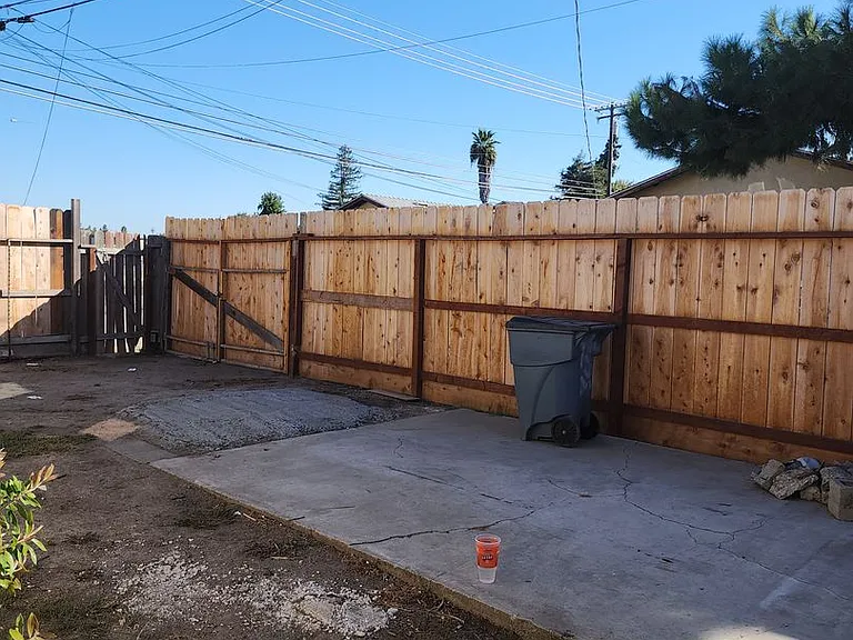 1344 Sunrise Ave — Photo 17