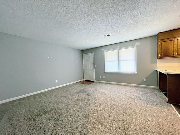 4th image of 4512 Bonnell Dr NW APT D