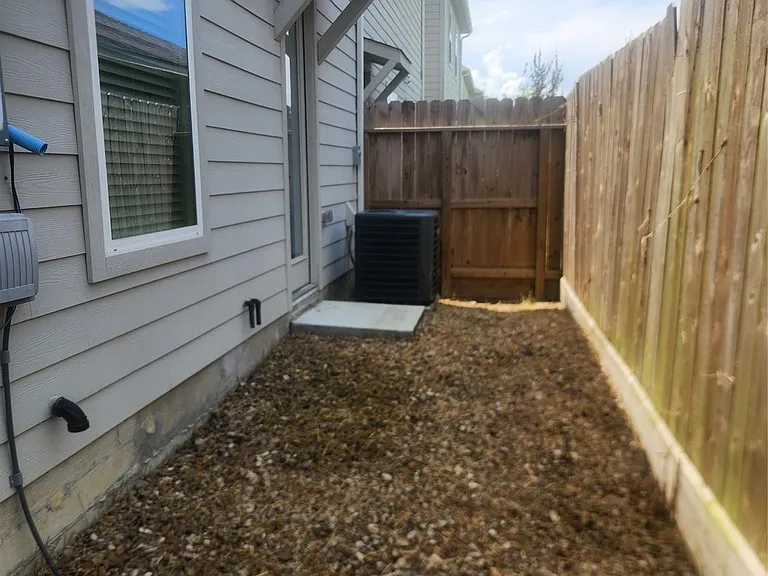5831 Highland Sky Ln — Photo 26