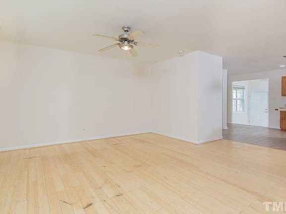 3rd image of 1311A Hill St