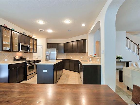 2nd image of 25018 Buttermilk Ln