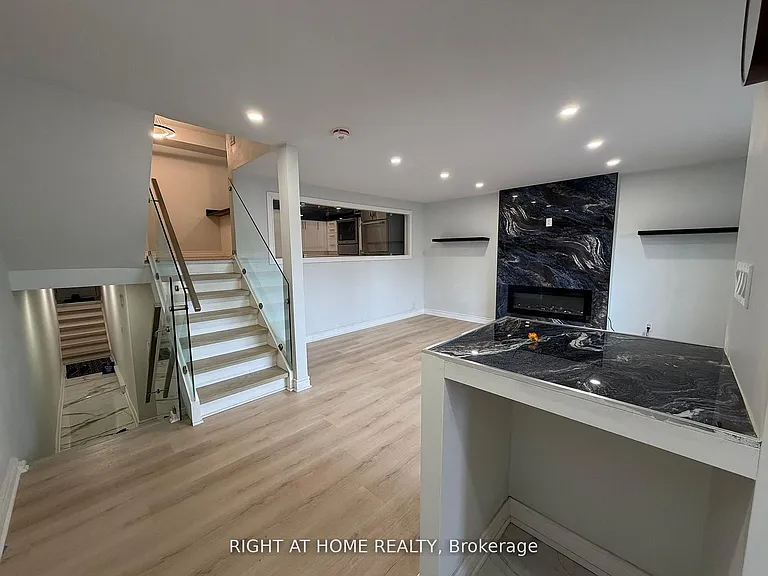 24 Springfair Ave #189 — Photo 3