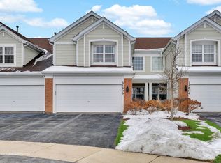 31603 Kline Cir, Warrenville, IL 60555