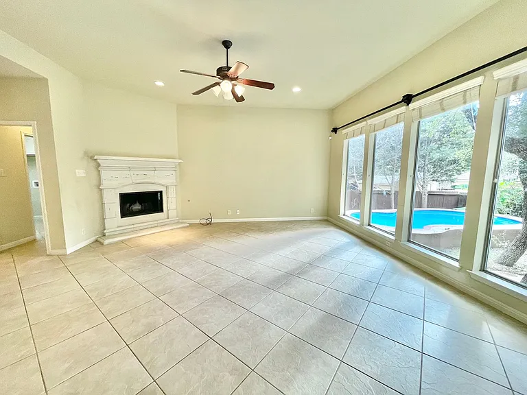 2602 Sierra Peak — Photo 6