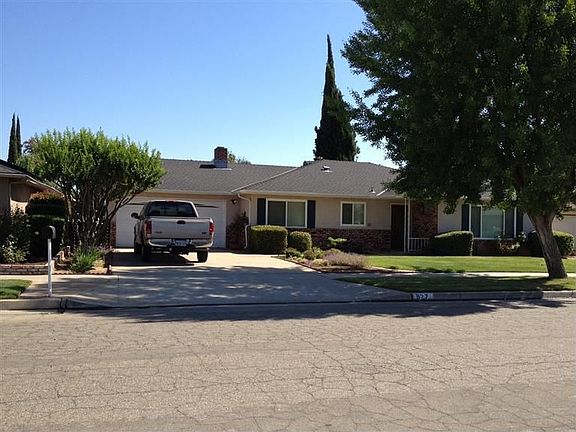 2nd image of 927 E Chennault Ave