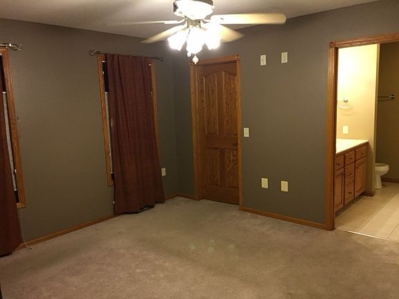 MstrBed and bath, main